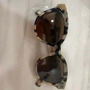RAEN | Accessories | Raen Brown Cateye Sunglasses  display picture 2